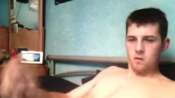 Hot Amateur Plays With Himself Porndroids