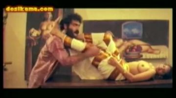 Beautiful Mallu slut enjoying an unforgettable snog