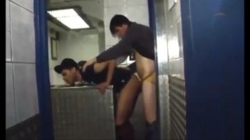 Fucking in an Arabian lift