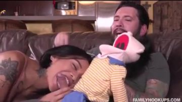 extravagant puppet blowjob