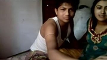 Saucy Indian cam couple
