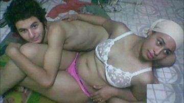A collection of amateur Turkish sluts letting loosemusl