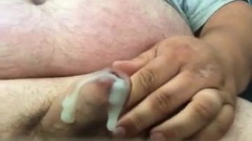 Video compilation shows jerking off with cumshot