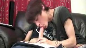 Emo twinks fuck on couch
